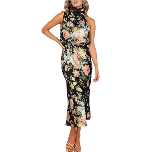 Petal & Pup Dresses & Skirts - Petal+Pup Annabelle Halter Neck MIDI Dress Black Floral Size Large NWT